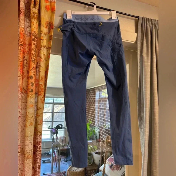 Outdoor voices size medium blue leggings - Picture 5 of 6